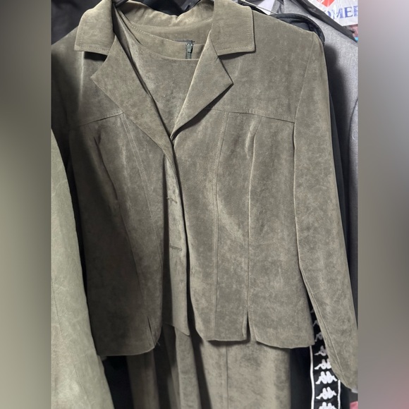 Dress and blazer set - Picture 1 of 1